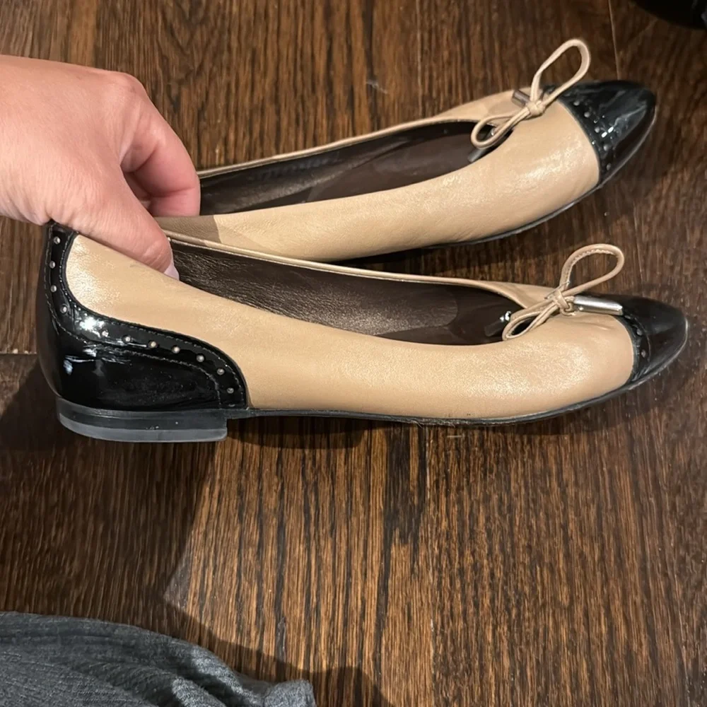 AGL Black and Tan Leather Flats size 7.5 - Picture 2 of 4